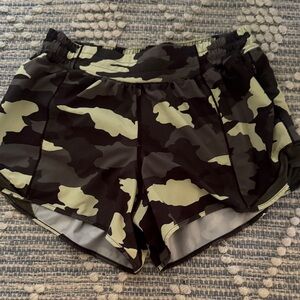Lululemon Camouflage Women's Shorts size 4